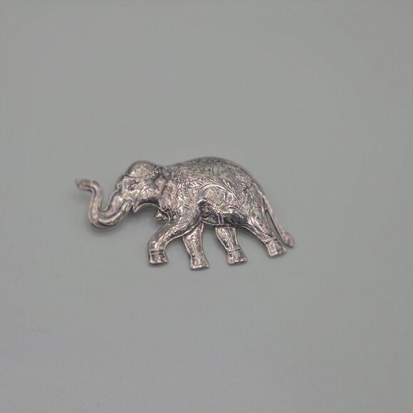 Jewelry - Vintage Elephant Brooch Sterling Silver Thailand